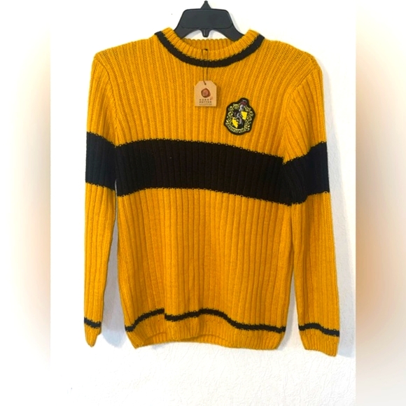 Wizarding World Tops - Wizarding World Harry Potter Collection Hufflepuff Quidditch Sweater Woman’s S
